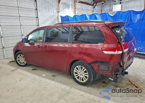 2014 Toyota Sienna Xle из США, поврежденный, VIN 5TDYK3DC7ES411631